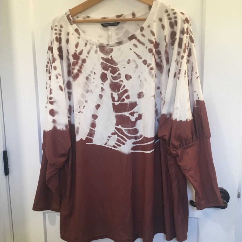 BloomChic White and Brown Patterned Long Sleeve Top